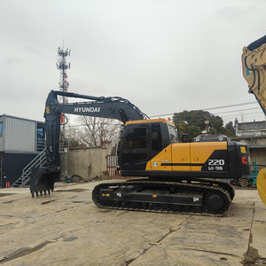 Excavadora Hyundai R220LC-9S de 22 Toneladas Fabricada en Corea del Sur con Componentes de Motor, Caja de Cambios y Bomba en Stock para la Venta - Product Image 4