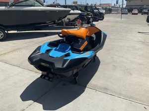 Meilleure option d'achat : Sea-Doo Trixx 2026 pour 3 personnes - 10' disponible à la vente avec garantie - Product Image 4