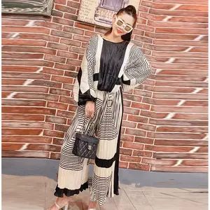 2022 Spring Autumn Women's New Print Lazy Pleated Ruffles Casual Suit 2 Pcs Wide Leg Pant Set