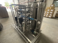 Équipement complet de traitement de l'eau pour usine, machine de traitement de l'eau en SUS304 1T/H CE pour l'utilisation d'eau pure en usine
