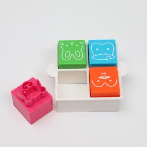 4 Pieces Plastic Cubic Cookie Cutter Set