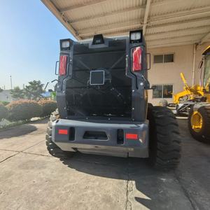Grader Stradale GR2205T Nuovo di Zecca con Lama Anteriore e Ripper Posteriore, Multi-Attrezzatura per Costruzioni - Product Image 6