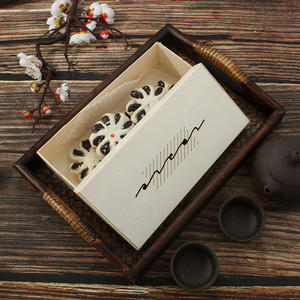 Vente en gros mini château creux en bois blanc rouge estampage <span class=keywords><strong>de</strong></span> boîtes cadeaux <span class=keywords><strong>de</strong></span> bonbons <span class=keywords><strong>de</strong></span> faveur <span class=keywords><strong>de</strong></span> mariage emballage - Product Image 2