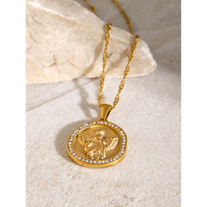 Collar de estilo vintage francés para mujer, colgante de ángel de acero inoxidable chapado en oro de 18k, forma circular, joyería de regalo - Product Image 3