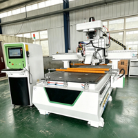 Máquina Router CNC para Madera Jinan Mosencnc 1325 9Kw ATC, con Cuchilla de Sierra y Rodillo de Presión, Motor Servo de 1.5Kw y Controladores, Sistema LNC