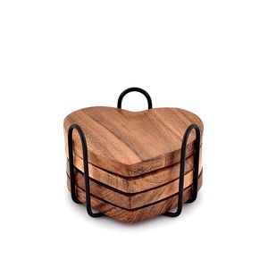 Ensemble <span class=keywords><strong>de</strong></span> 4 dessous-<span class=keywords><strong>de</strong></span>-verre en bois en forme <span class=keywords><strong>de</strong></span> cœur avec support en fer pour la décoration <span class=keywords><strong>de</strong></span> table basse, cadeau <span class=keywords><strong>de</strong></span> pendaison <span class=keywords><strong>de</strong></span> crémaillère, décoration <span class=keywords><strong>de</strong></span> cuisine pour maison neuve - Product Image 2