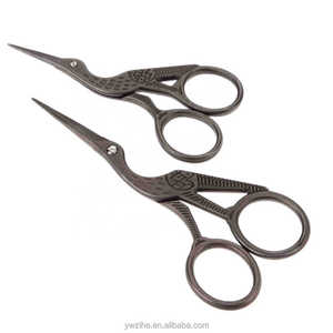 Forbici Vintage in Lega con Motivo Floreale, Forbici <span class=keywords><strong>da</strong></span> <span class=keywords><strong>Sarta</strong></span> con Fiore di Prugno, Forbici Antiche per Cucito e Lavori di Precisione - Product Image 6