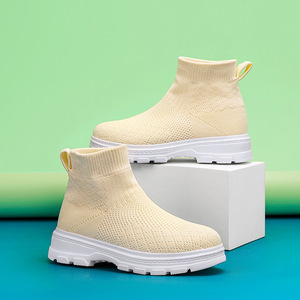 Bottes chaussettes pour enfants, style Martin, à bout rond, talon plat, empeigne en maille respirante, semelle extérieure en EVA, couleur unie - Product Image 2