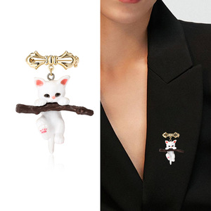 Fashion Cute Dripping Oil Cat Lying on Branch Shaped Brooch <strong>Jewelry</strong> Women's Banquet Classic Elegant Gift <strong>Jewelry</strong> - Product Image 5