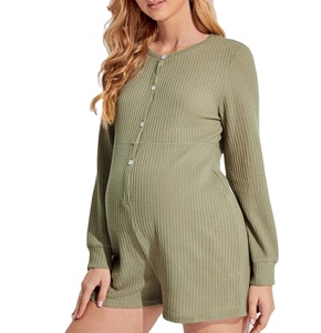 Grenouillère de <span class=keywords><strong>maternité</strong></span> à manches lanternes et boutons sur le devant Combinaisons de grande taille Combinaisons pour femmes - Product Image 1