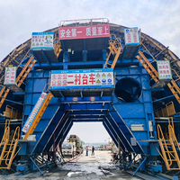 Coffrage en acier intelligent pour le coulage de béton en tunnel, avec pompe et engrenages entièrement hydrauliques, pour les projets d'ingénierie souterraine
