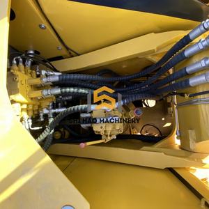 Excavadora de cadenas Komatsu PC160 de segunda mano, 90% nueva, bajo mantenimiento y alta calidad - Product Image 6