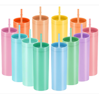 Gobelet de 20 oz « Félicitations, diplômé » avec paille, tasse de remise de diplôme réutilisable blanc mat pour les diplômés de collège et d'école secondaire