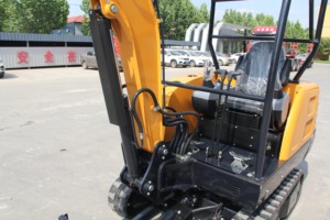 Top Selling Strong Digging Force <b>Roof</b> <b>Canopy</b> 2200kg Mini Excavator for Construction and Farm Works - Product Image 6