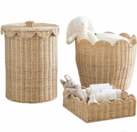 Panier de rangement en rotin mignon en forme d'éventail, panier de rangement multifonctionnel pour serviettes de chambre d'enfant en rotin