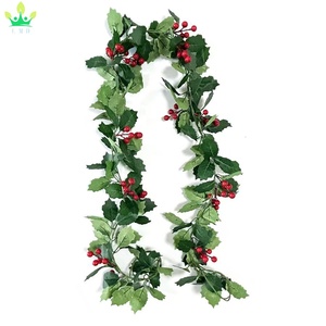 <span class=keywords><strong>Guirlande</strong></span> <span class=keywords><strong>de</strong></span> Noël artificielle <span class=keywords><strong>de</strong></span> baies rouges avec des feuilles blanches <span class=keywords><strong>guirlande</strong></span> <span class=keywords><strong>de</strong></span> vigne suspendue vacances d'hiver <span class=keywords><strong>de</strong></span> Noël nouvel an décor <span class=keywords><strong>de</strong></span> cadre <span class=keywords><strong>de</strong></span> <span class=keywords><strong>cheminée</strong></span> - Product Image 6