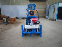 Foreuse de puits d'eau de type chenillé 200m, petite machine de forage à moteur diesel avec trou de 100-300mm et pompe à boue