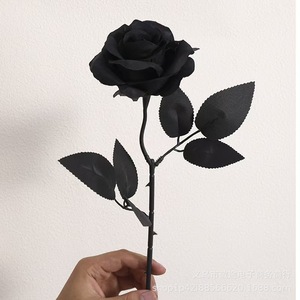 Bouquet de roses noires artificielles en soie Timo Floral Art, accessoires de photographie pour Halloween, décoration intérieure - Product Image 4