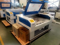 Ruijie Laser découpe Co2 Machine matériaux non métalliques 1390 Machine de découpe Laser Ruijie bois Lethear acrylique CNC routeur