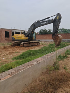 Excavatrice sur pneus Volvo EC360, vente en gros, d'occasion, neuve, avec composants essentiels tels que moteur, pompe, boîte de vitesses, roulement, PLC, 36 tonnes - Product Image 3