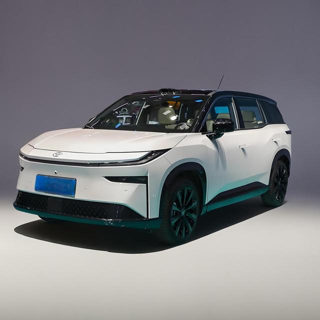 2025 To-y Ota BZ3-X Electric SUV LHD Brand New 610km Range High Speed EV Car Export Ready