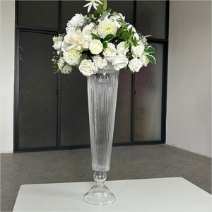 Grand vase moderne en verre transparent avec grande trompette rayée <span class=keywords><strong>centre</strong></span> <span class=keywords><strong>de</strong></span> <span class=keywords><strong>table</strong></span> décoratif pour mariage - Product Image 2
