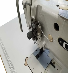 Machine à coudre pour costume de chanteur machine à coudre à double <span class=keywords><strong>aiguille</strong></span> en cuir RN-4420 - Product Image 3