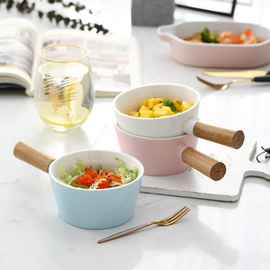 Vendita calda di <span class=keywords><strong>ceramica</strong></span> padella con manico <span class=keywords><strong>in</strong></span> legno ciotola di insalata - Product Image 3