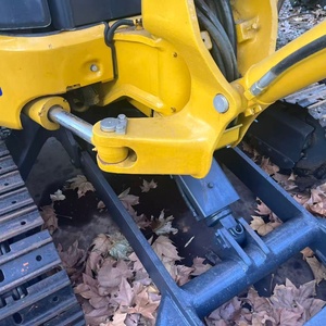 Mini-excavatrice Komatsu PC35MR d'occasion, excavatrice sur chenilles Komatsu de 3,5 tonnes avec lame de bouteur, mini-excavatrice à bas prix à vendre - Product Image 5