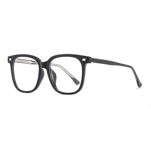 Gafas rectangulares sin receta Tr90 para mujer, protección contra luz azul, lentes planas, ancho de montura medio, nariz estándar - Product Image 3