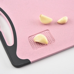 Ensemble de planches à découper extra larges, planche à découper double face pour la cuisine, planche à découper en plastique avec poignée facile à saisir - Product Image 5
