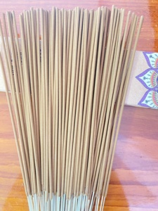 Bâtons d'encens parfumés à la cannelle de 30 cm, encens naturel écologique pour la fragrance de la maison, la méditation, le yoga, le spa, l'aromathérapie - Product Image 4