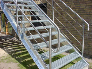 미끄럼 방지 단계가있는 야외 핫딥 아연 도금 탄소강 계단 고하중 베어링 계단 밟기 - Product Image 5