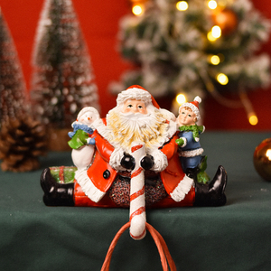 Portavelas de muñeco de nieve de Navidad, decoración única para el hogar para el mercado internacional. Artesanía de resina personalizada, adorno de Festival, recuerdo. - Product Image 3