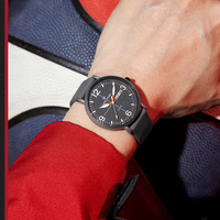 Jam Tangan Sport Fashion Mewah Harga Terjangkau Tahan Air 30M Bercahaya Sederhana Casing Aloi Tali Silikon Quartz untuk Unisex