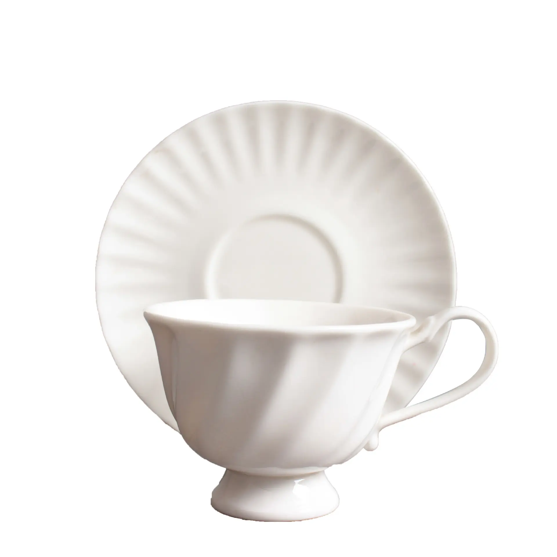 Europäische Kaffeetasse und Untertasse Set reinweiß einfache Kaffeetasse neue Bone China Blumen becher türkische Kaffeetassen