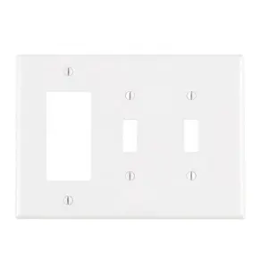 Beyaz renk plastik 1 Decora ve 2 geçiş anahtarı duvar plakası-standart boyut-malzeme: termoplastik-U & L listelenmiştir-3 gang