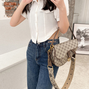 Venta al por mayor directa de fábrica: Bolsos de hombro para mujer, bolsos bandolera, bolsos de sillín de diseñador - Product Image 6