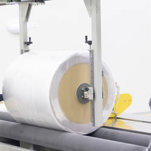 Gulungan kain <span class=keywords><strong>Nonwoven</strong></span> Spunlace tahan air bahan mudah terurai ramah lingkungan tahan lama untuk tisu basah produk medis kosmetik - Product Image 5