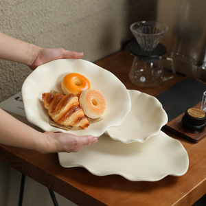 Assiette en porcelaine en forme de coquille d'huître française, assiette créative pour fruits et en-cas, ensembles d'<span class=keywords><strong>assiettes</strong></span> à pendule, vaisselle classique pour fête, jetable - Product Image 5