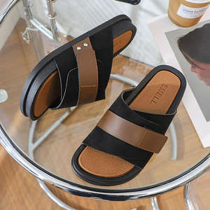 Pantuflas para Hombre Personalizadas y Modernas, Aptas para Uso en Exteriores, en Casa, en el Baño, Antideslizantes, con Suela Gruesa - Product Image 4