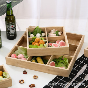 Caja de almacenamiento de madera con nueve compartimentos para servir y organizar alimentos, bandeja multifuncional de bambú con divisores. - Product Image 3