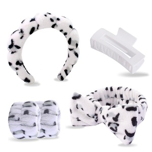 Ensemble d'accessoires capillaires pour femmes : bandeau en tissu, serre-tête et pinces à cheveux pour le soin de la peau et le démaquillage - Product Image 2