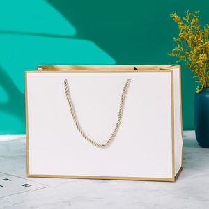 Bolsas de Papel Promocionales Personalizadas con Diseño de Moda para Empaque de Ropa, Bolsas de Papel Personalizadas con Logotipo para Negocios - Product Image 4