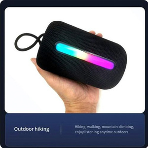 ลำโพงบลูทูธแ<span class=keywords><strong>บ</strong></span><span class=keywords><strong>บ</strong></span>พกพา BS03รองรับการ์ด TF และแท่ง USB ไมค์ในตัวไฟ RGB แสงสเต<span class=keywords><strong>อริ</strong></span>โอไร้สายซั<span class=keywords><strong>บ</strong></span>วูฟเฟอร์เ<span class=keywords><strong>สี</strong></span>ยงพร้อมวิทยุ FM - Product Image 5