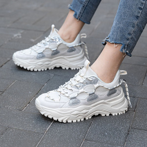 2024 nouveautés femmes mode plate-forme blanc baskets gros à lacets décontracté marche Style chaussures <span class=keywords><strong>femme</strong></span> vulcanisé chaussures de Sport - Product Image 1
