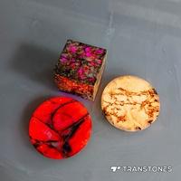 Marbre translucide RVB Lumistone d'onyx avec la surface polie par cube décoratif d'éclairage de commande tactile