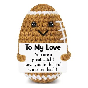 Muñeco de Ganchillo Hecho a Mano de Algodón - Regalo de San Valentín o Cumpleaños para Hija, Padres de Acuerdo - Divertido y Lindo Te Amo Papá, Regalo Único de Fútbol - Product Image 2