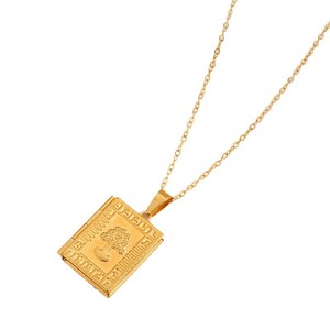 Kalung Liontin Foto Berbentuk Hati Peach yang Dapat Dibuka, Berlapis Emas 18K, Bahan Stainless Steel, Liontin Terukir, Rantai Kalung untuk Wanita - Product Image 5