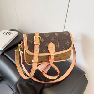 High-end Women's Vintage Sling Bag with Geometric Pattern <b>Magnetic</b> Closure Anti-Theft Foldable Features PU <b>Material</b> Casual Style - Product Image 3